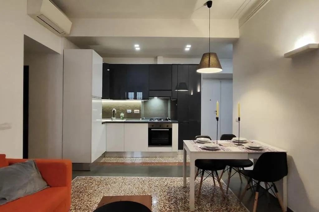 Cozy Apartment Near The Colosseum Rome Italy